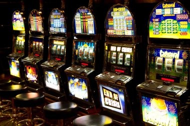 European roulette wheel during live spin Roulette wheel spin on dbl Japan Pools