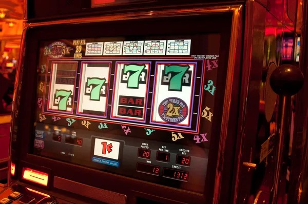 dbl baccarat table with live dealer
